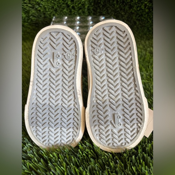 🌈SEE KAI RUN Gold and Pink Kids Top Sneakers SIZE #5🌈 - Picture 14 of 17